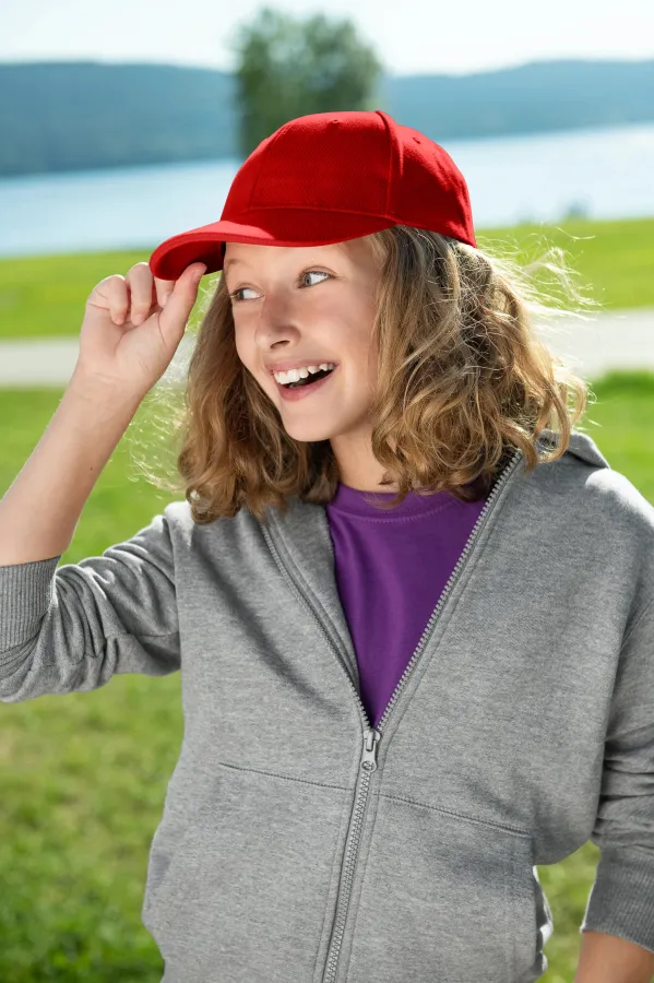 Gyerek sapka, piros Gyerek sapka, piros